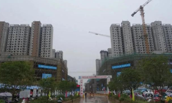 The construction of the largest prefabricated construction project in Jieshou City, Anhui Province is progressing smoothly