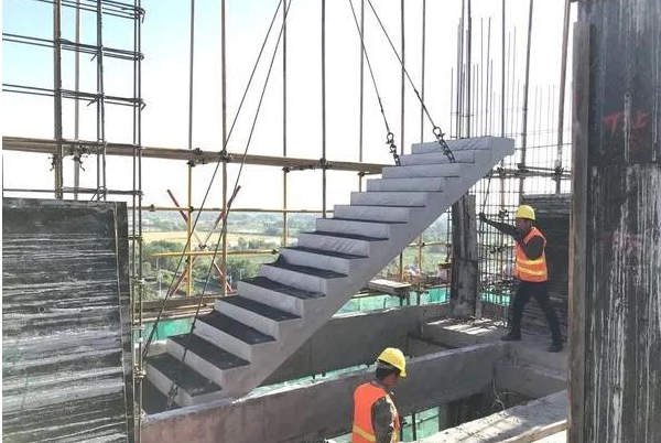 The main structure of the first resettlement housing project using prefabricated construction technology in Xuancheng City, Anhui Province is capped